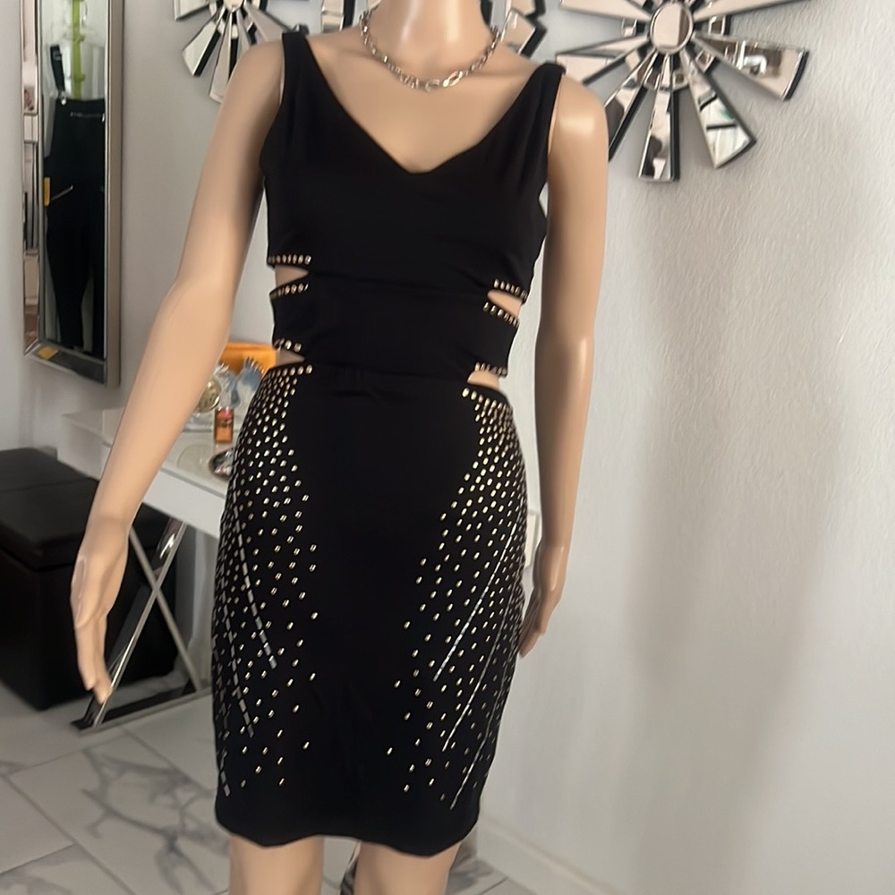 (bebe) ladies prom dress stretch with gold shinny design size S/P